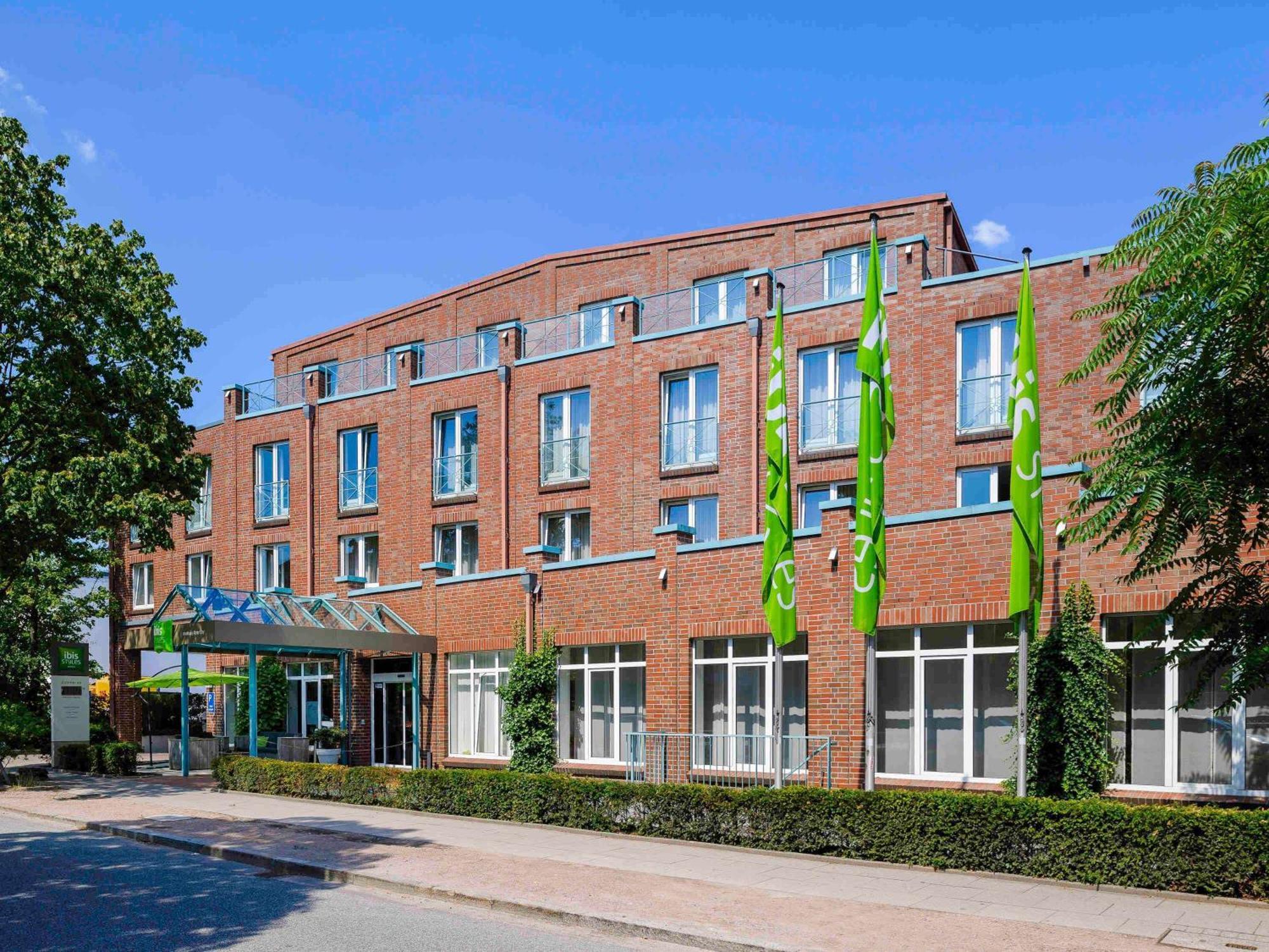 Ibis Styles Hamburg Alster City Hotel Exterior photo